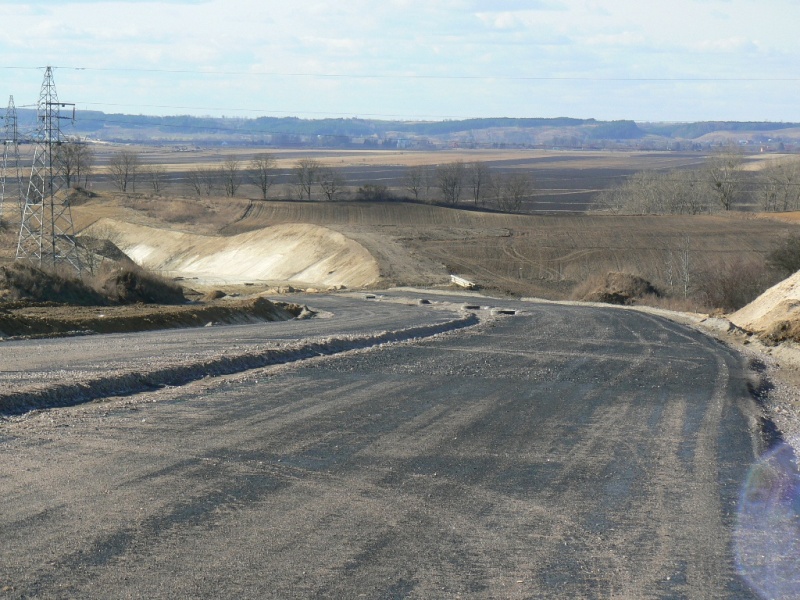 zjazd do mostku na Liwce1.JPG