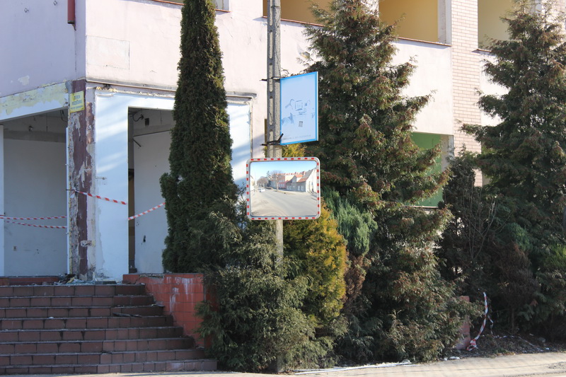 Burzenie WZPOW (5).JPG