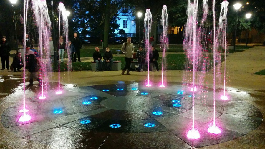 fontannanocą06.jpg